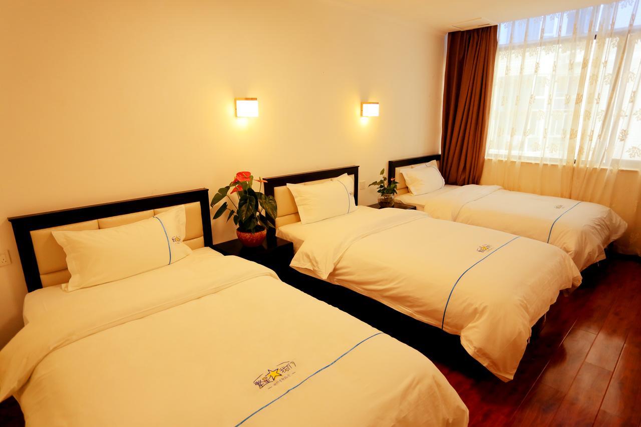 Infinite Stars Us Youth Hostel Ченду Номер фото