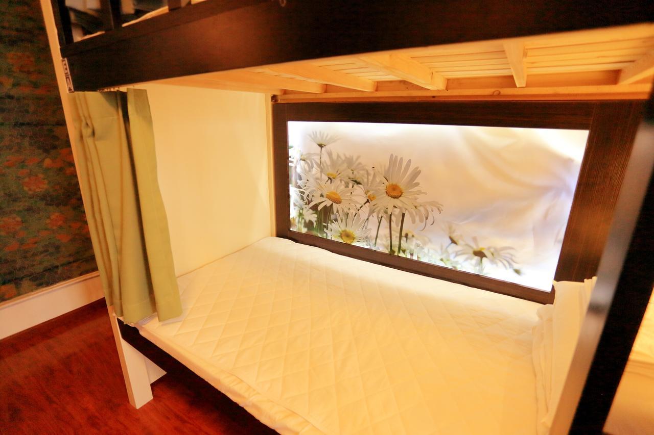 Infinite Stars Us Youth Hostel Ченду Екстер'єр фото