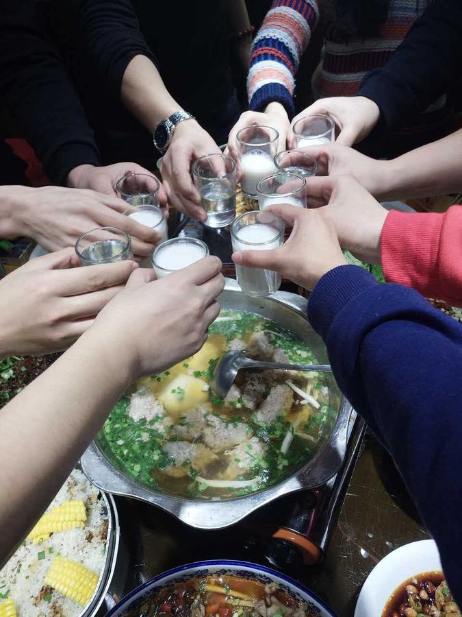 Infinite Stars Us Youth Hostel Ченду Екстер'єр фото